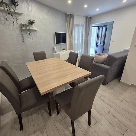 Apartment Rika 奥米什 外观 照片