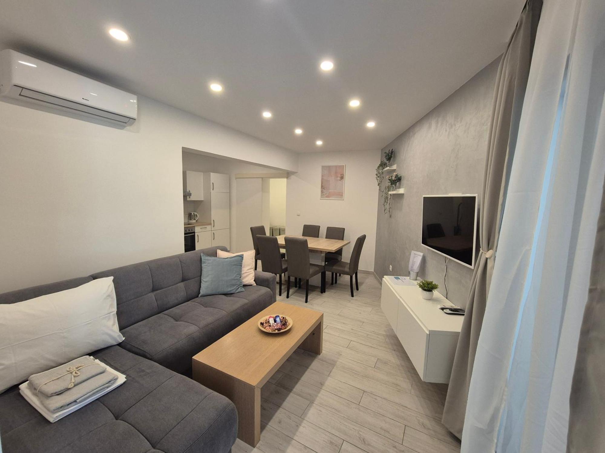 Apartment Rika 奥米什 外观 照片